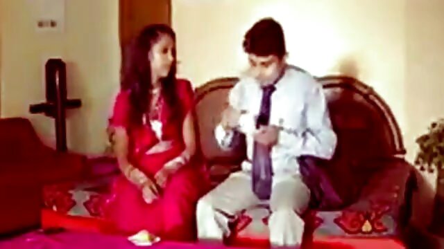 एक टैक्सी के लिए गुलाबी मलयालम सेक्सी मूवी बाल लड़की