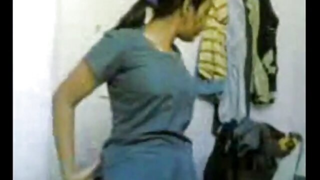 एक ही समय में भूख लड़की तीन सेक्सी हिंदी मूवी फिल्म वीडियो पुरुषों